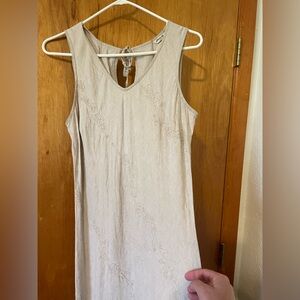 Eddie Bauer Maxi Dress with rose stitching details size M